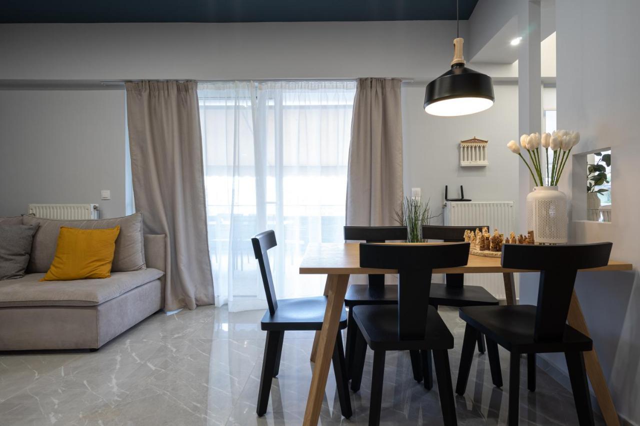 Trojan Affair Apartment Athens
