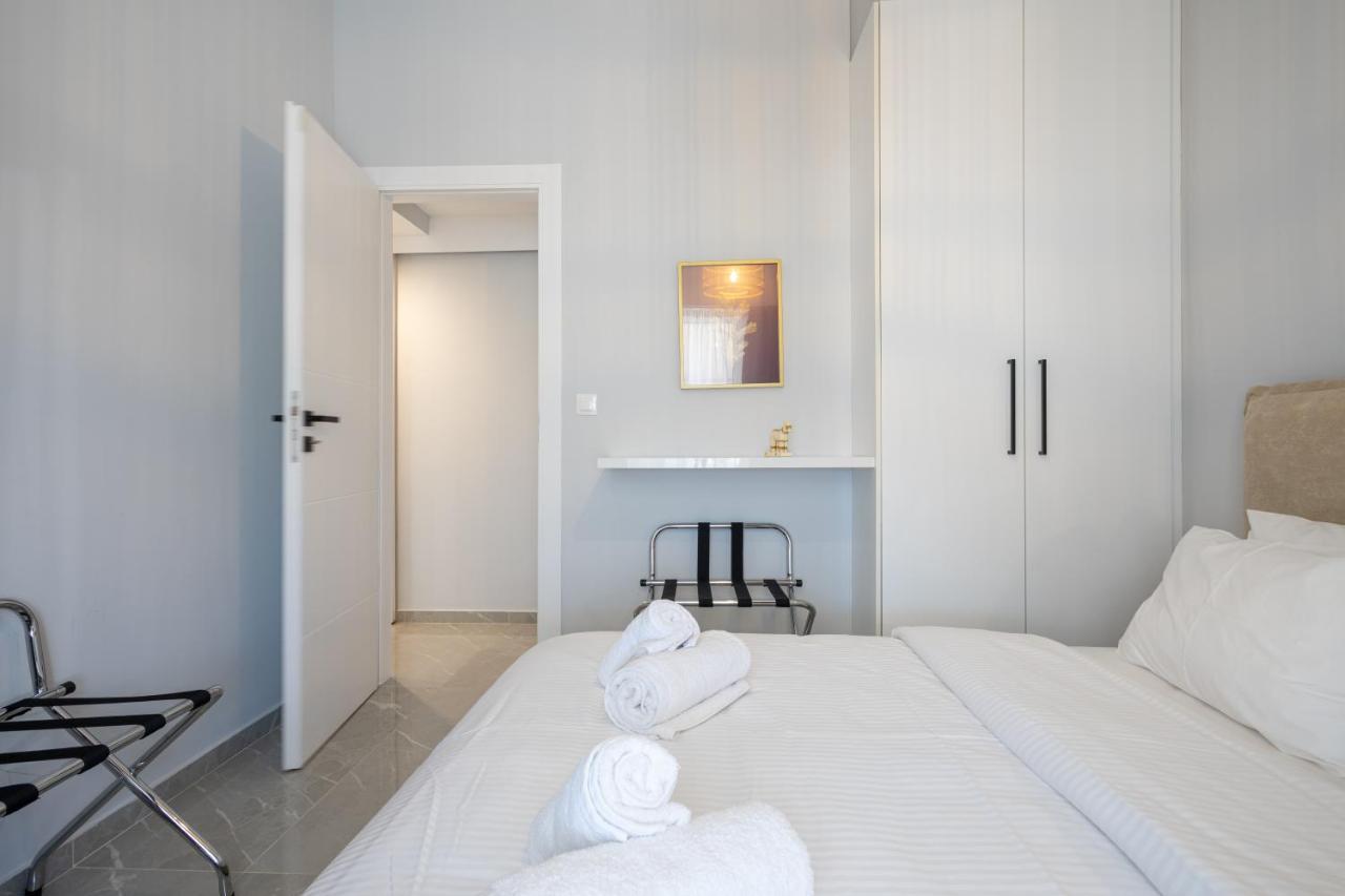 Apartment Trojan Affair Athens