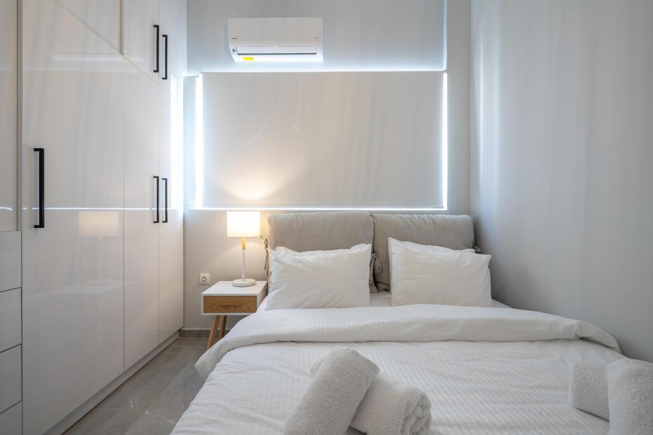 Apartment Trojan Affair Athens