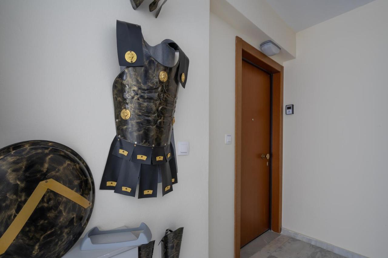 Trojan Affair Apartment *